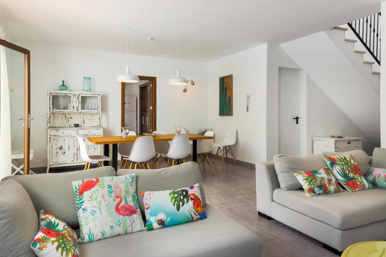 Villa Peral Làng Cas Concos des Cavaller Ngoại thất bức ảnh